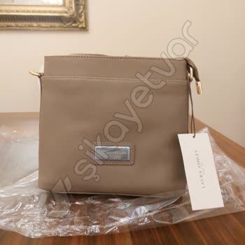 Laura Ashley Boyner Yanıltıcı Görselle Ucuz Ürün Satıyor