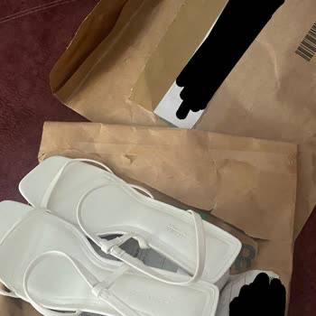 Pull and Bear Etiketsiz Gelen Ayakkabı Ve İade Sorunu