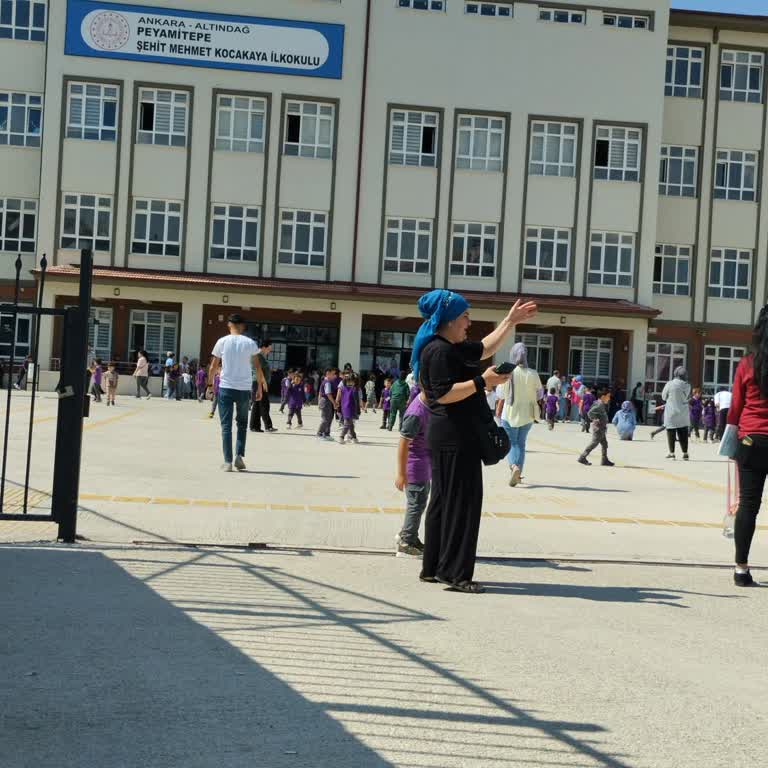 Peyamitepe Şehit Mehmet Kocakaya İlkokulu Okulun Güvenliği Yok