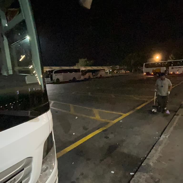 Kamil Koç Firmanın Aktarma İle Yolcuları Bekletmesi