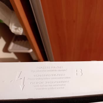 Bulaşık Makinesi Sorunları: Yan Sanayi Parçalar ve Çatlak Üst Kapak
