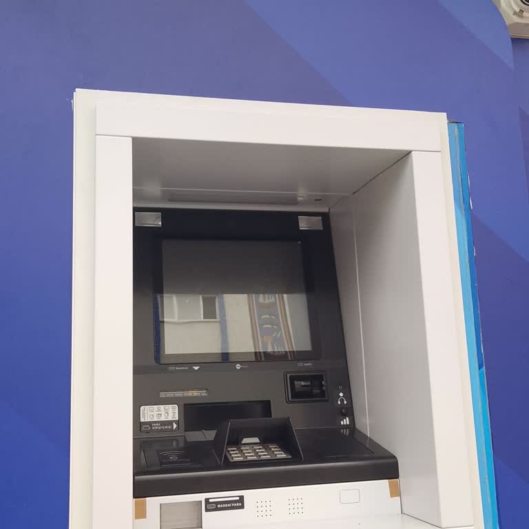 Yapı Kredi Bankası Revizyondan Geçen Ve Yenilenen ATM'nin, Çalışmaması Konusu Hk...