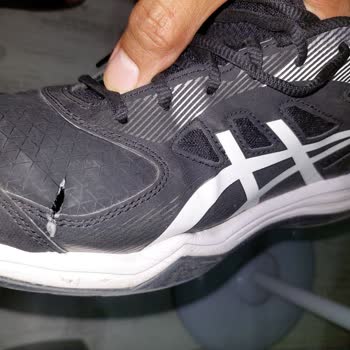 Asics Türkiye Ayakkabılarının Kalitesizliğinden Şikayetçiyim