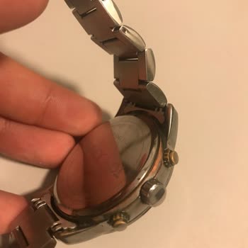 Trendyol Tom Jones Marka Saattin Renk Atması