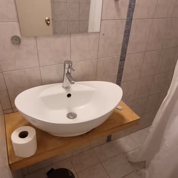 Agoda.com Görselle Alakası Olmayan Otel
