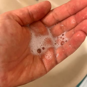 Redist Saç Köpüğü Şişe Yarısında Su Oluyor