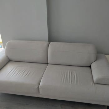 Divanev Yeni Alınan Oturma Grubunda Sünger Sorunu Ve Değişim Talebi