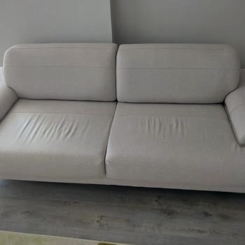 Divanev Yeni Alınan Oturma Grubunda Sünger Sorunu Ve Değişim Talebi