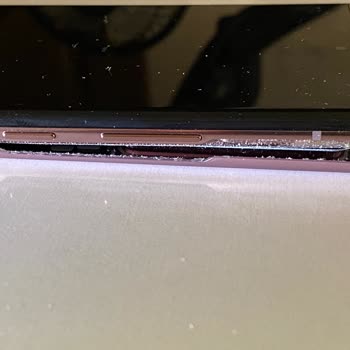 Samsung Telefon Tasarım Hatası Olan Samsung Note20