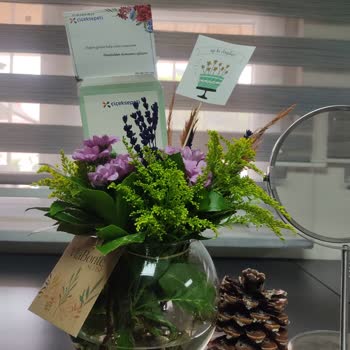 Çiçek Sepeti Görselden Farklı Çiçek Gönderdi.