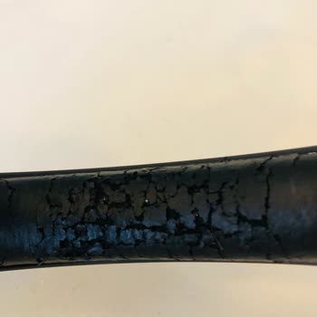 JBL Kulaklığımın Derileri Soyuldu