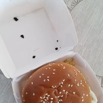 McDonald's Şirinyalı Şubesinde Hijyen Sorunu!