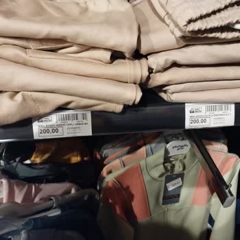 82 Salı Pazarı'nda Fiyat Farklılıkları Ve İndirim Sorunu