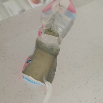 Danone Çilekli Süt Bozuk Çıktı