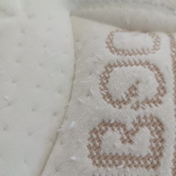 Bambi Yatak 5 Ay Olmadan Yatakta Tüylenme Sorunu