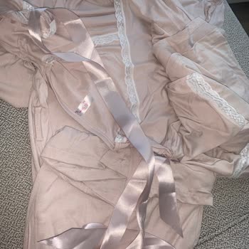 Trendyol Miss Dünya Lissa Renk Ve Değişim Sorunu