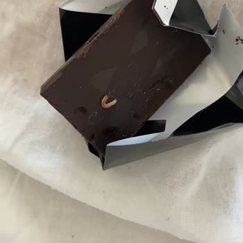 Eti Gıda Eti Karam Çikolatadan Kurt Çıktı