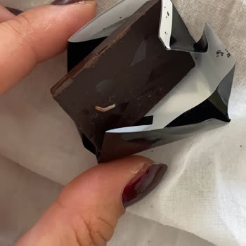 Eti Gıda Eti Karam Çikolatadan Kurt Çıktı