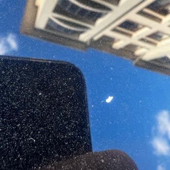 Opel Pişmanlığı 2023 Model Araçta Boya Soyulması Ekran Kararması