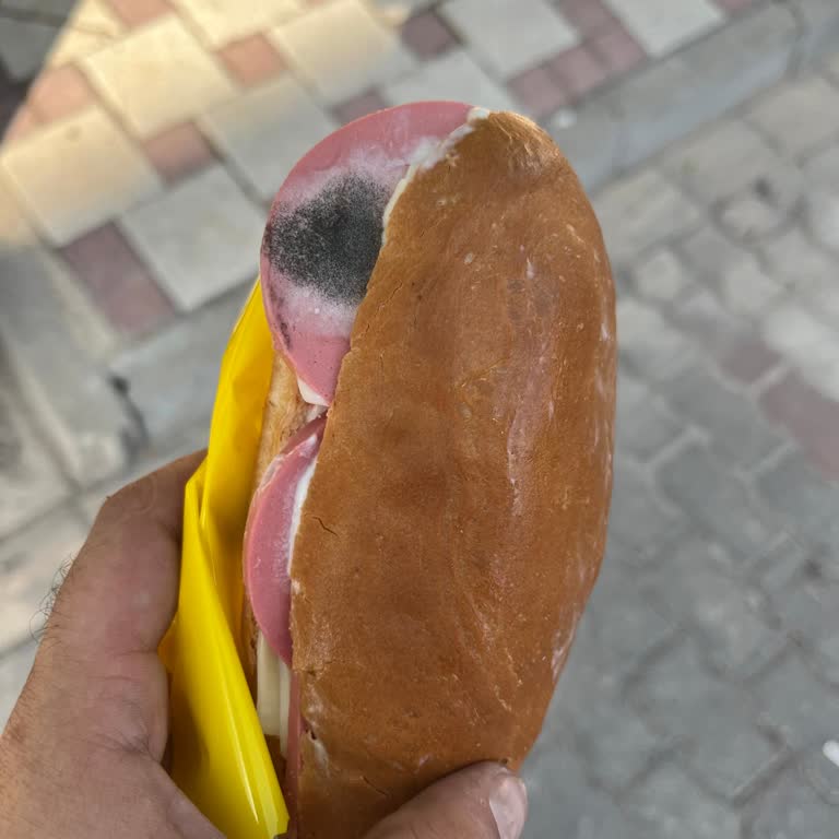 Şok Marketler Küflenmiş Ürün Satılma