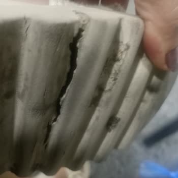 Stradivarius 3 Ay İçerisin De Yırtılan Ürün İçin İade Değişiklik Talep Ediyorum