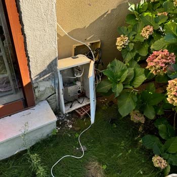Kablo Net TÜRKSAT Kablo Kutusu Yerlerde Sürünüyor! TÜRKSAT İlgilenmiyor!
