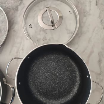 Korkmaz Mutfak Eşyaları Granit Tencere Setinde Kapak Uyumsuzluğu