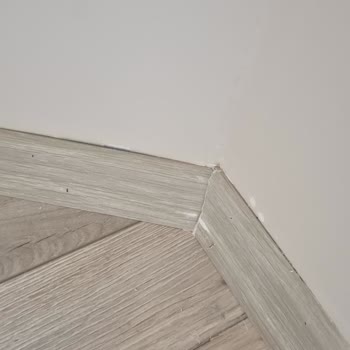 AGT Ağaç Sanayi Yeni Evde Parkelerin Kalitesiz Ve Defolu Çıkması