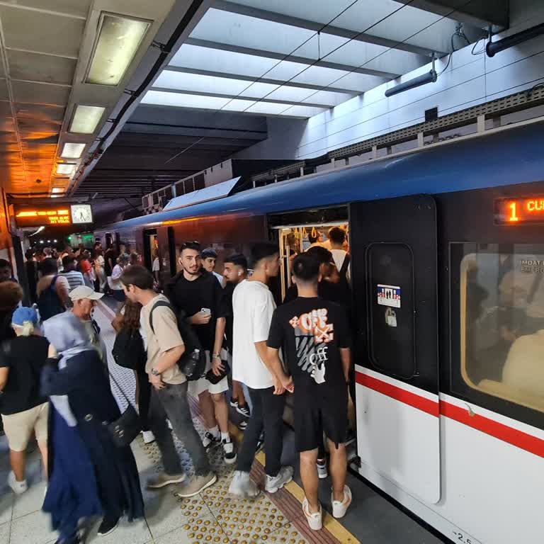 İzban Sefer Saatleri Ve Teknik Arızalarla İlgili Süregelen Sorunlar