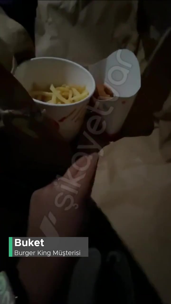 Burger King Yanlış Ürün Getirmişler! videonun kapak resmi