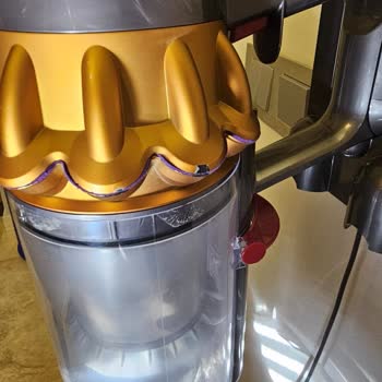Problema con el servicio de Dyson: V15 con pintura descascarada