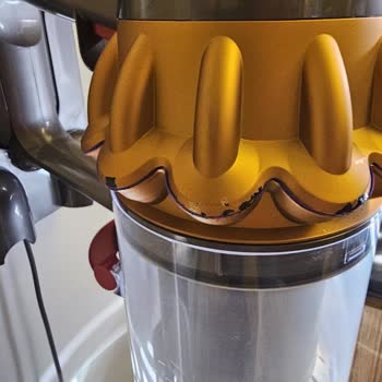 Problema con el servicio de Dyson: V15 con pintura descascarada