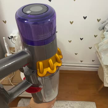 Dyson Aspiradora Vertical Rota en Menos de 2 Años, Garantía Me Culpó