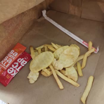 McDonald's Siparişinde Patates Cipsi Çok Çok Az Geldi