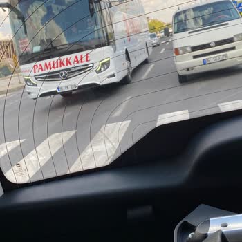 Pamukkale Turizm Pamukkale Şoförü Otobüsü Üstümüze Sürdü