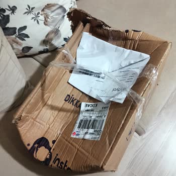 Aras Kargo Tercih Edilemeyecek Kadar Kötü Bir Firma.