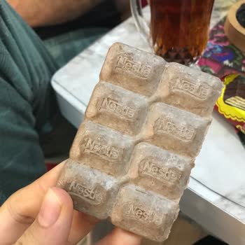 Nestle Bozuk Çikolata Çıktı