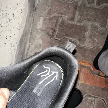 Skechers Tabanlık Sorunu 1 Ayda