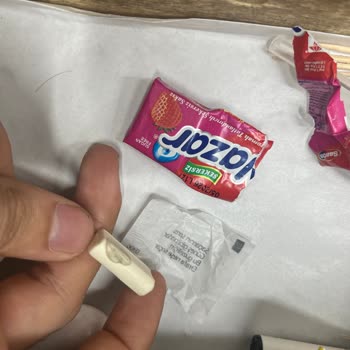 Saadet Gıda Sakız İçinde Kirli Parça