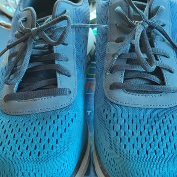 Skechers Spor Ayakkabı 1 Ay İçinde Yıpranma