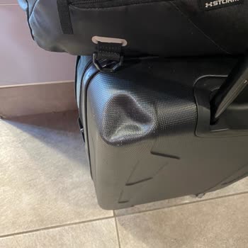 THY Valiz Hasarımı Karşılamıyor.