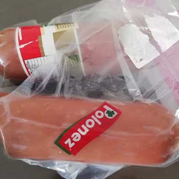 Migros Halk Sağlığını Tehlikeye Sokacak SKT'siz Ve Küflü Ürün Satıyor.