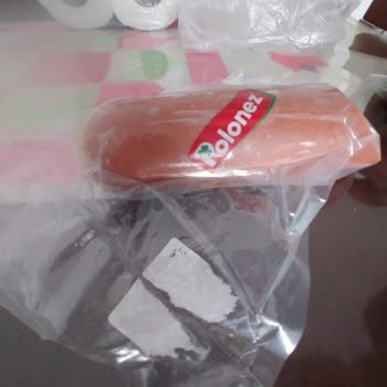 Migros Halk Sağlığını Tehlikeye Sokacak SKT'siz Ve Küflü Ürün Satıyor.