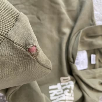 LCW İnternetten Alınan Ürünün Delik Gelmesi