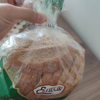 BİM'den Alınan Ekmecik Markası Küflüydü