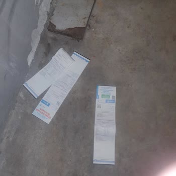 İstanbul Büyükşehir Belediyesi Su Faturalarının Yere Atılması