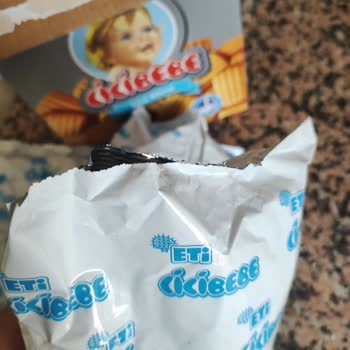 Eti Gıda Eti Cici Bebe Kapanmayan Paketlerde Bozuk Ürünler