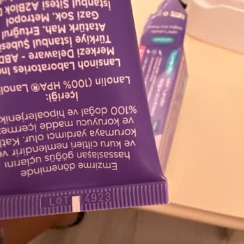 Lansinoh Göğüs Ucu Kremi Tarih Ve Orijinallik Sorunu