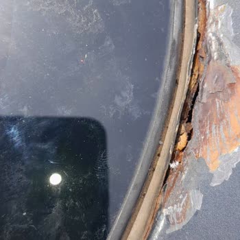 Citroen C4Cactus Tavan Çürümesi Ve Paslanması