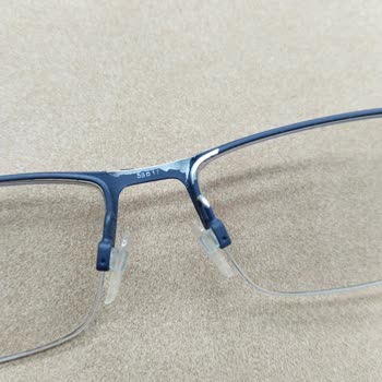 Emporio Armani Gözlüğün Boyası Atıyor Garanti Kapsamı Dışında Deniliyor